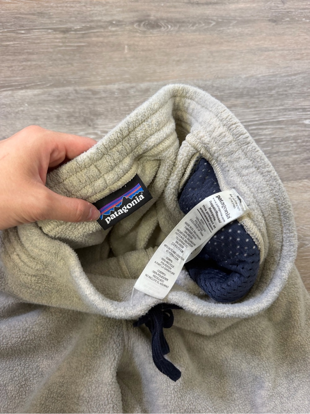 Patagonia Fleece Jogger Pants with Navy Pocket Large - Picture 4 of 5